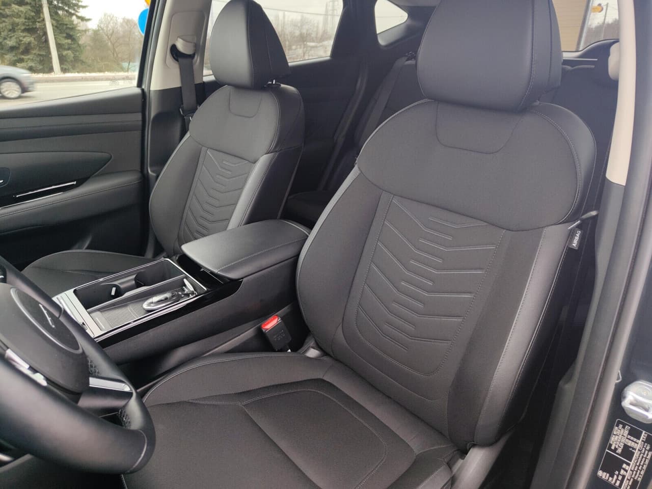 Hyundai Tucson - zdjęcie 16