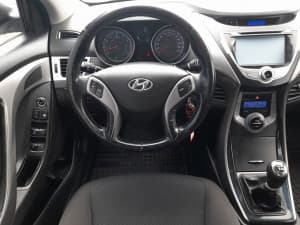 Hyundai Elantra - miniatura 15